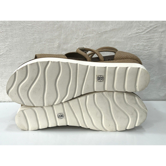 Diba True Green Clover Snakeskin Print Platform Wedge Beige Gold Size 12 NIB - Picture 8 of 8